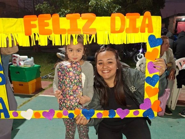 MES DE LAS INFANCIAS EN LA PLAZOLETA DEL BARRIO EVITA