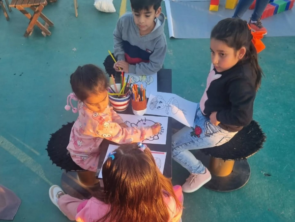 MES DE LAS INFANCIAS EN LA PLAZOLETA DEL BARRIO EVITA