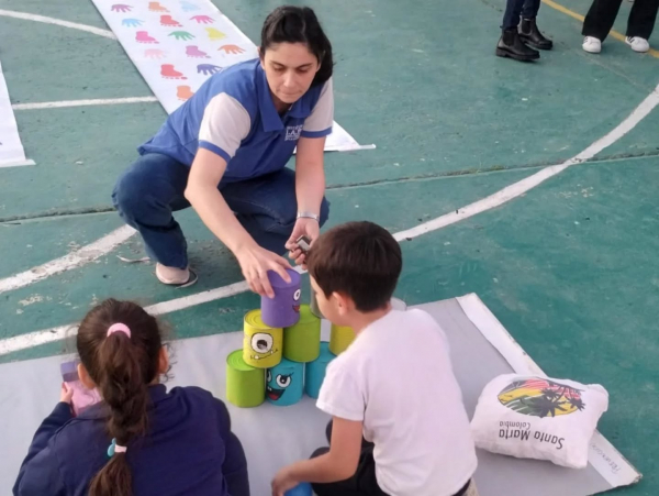 MES DE LAS INFANCIAS EN LA PLAZOLETA DEL BARRIO EVITA