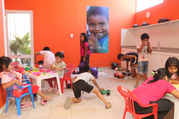 Insfrán inauguró el primer Centro de Desarrollo Infantil en una comunidad Wichí
