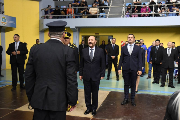 El Gobernador presidi� el acto por el 65� aniversario de la Polic�a de Formosa