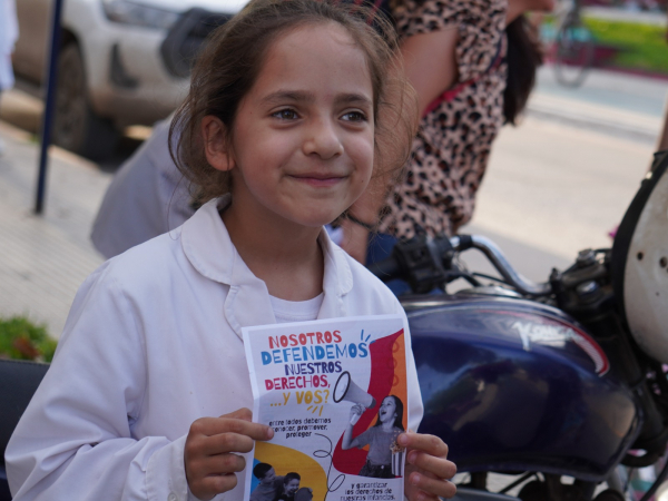 Con un stand institucional en la Peatonal, brindaron informaci�n para prevenir el abuso sexual en ni�os, ni�as y adolescentes