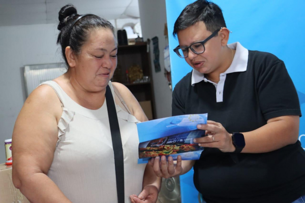 Inici� una nueva entrega de cajas alimentarias para personas con celiaqu�a