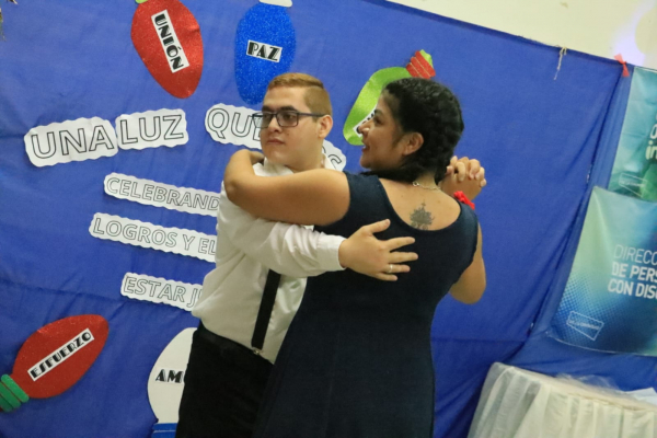 El Centro Ocupacional Inclusivo realiz� el cierre simb�lico del a�o con una jornada art�stica y de reconocimiento de derechos