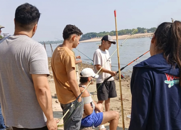 UNIDOS SOMOS MÁS FUERTES