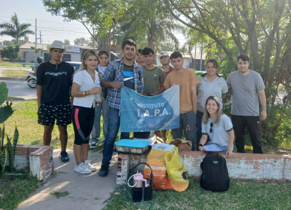 UNIDOS SOMOS MÁS FUERTES