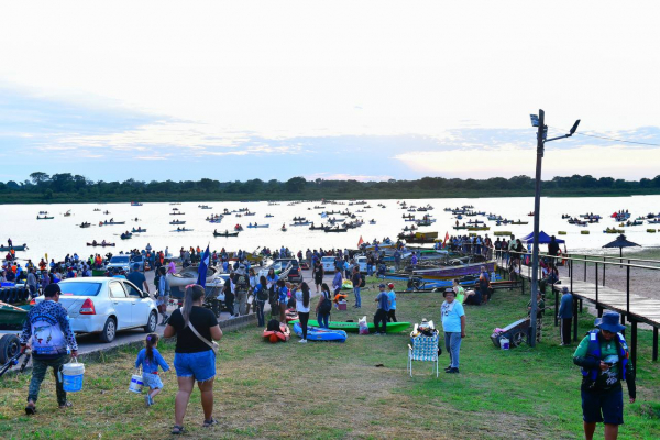 Pescadores de toda la región participaron de la exitosa Fiesta Nacional de la Corvina de Río