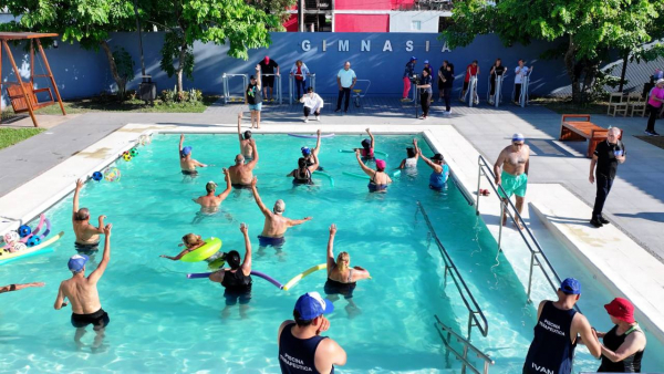A pleno funciona la piscina terap�utica de la Casa de la Solidaridad del barrio Guadalupe