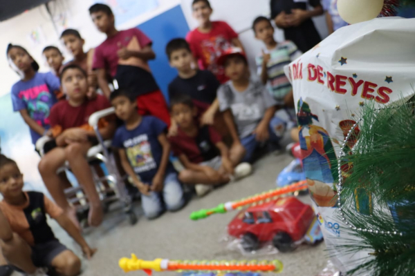 Comunidad: M�s de 2600 juguetes entregados en instituciones de cuidado especializado