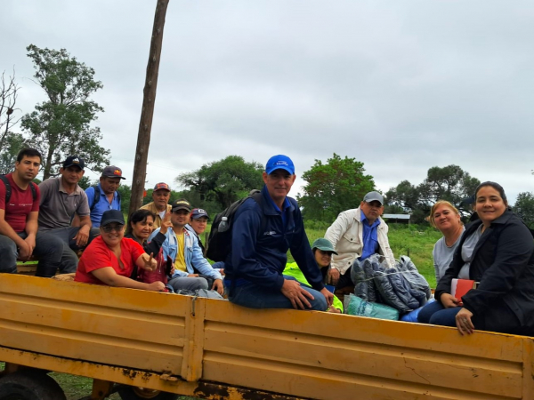 Asistencia integral a familias afectadas por la emergencia h�drica