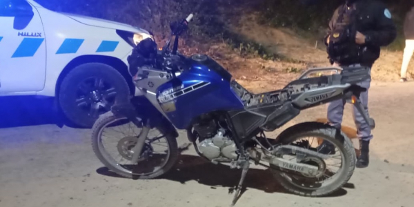 La policía recuperó dos motocicletas, incautaron otra con pedido de secuestro y detuvo a dos hombres en Clorinda