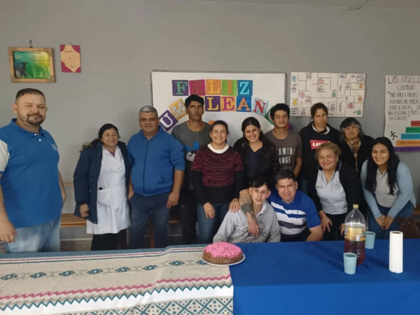 LARGA VIDA AL PORVENIR