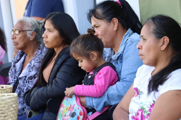 Mujeres que dejan huella: Saberes, identidad y cultura qom se encontraron en el barrio Namqom