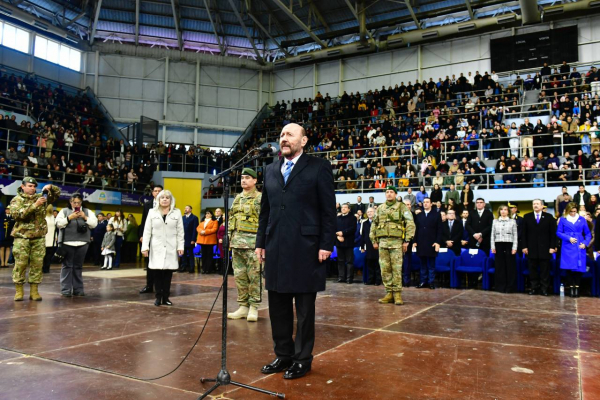 D�a de la Bandera: M�s de 1100 estudiantes y efectivos de las fuerzas prometieron fidelidad a la insignia patria