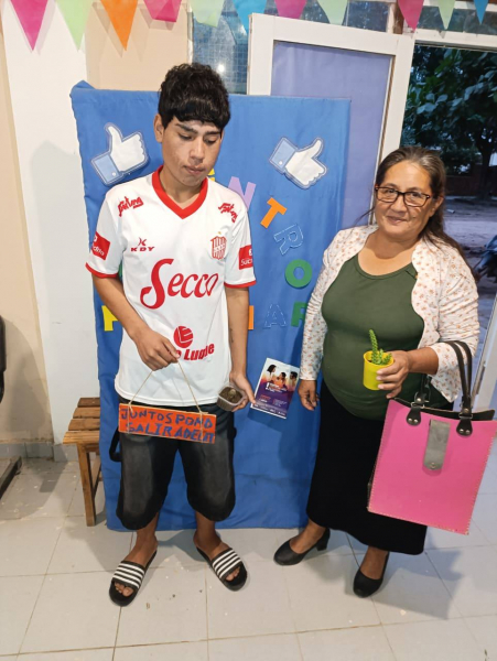 NADIE SE SALVA SOLO