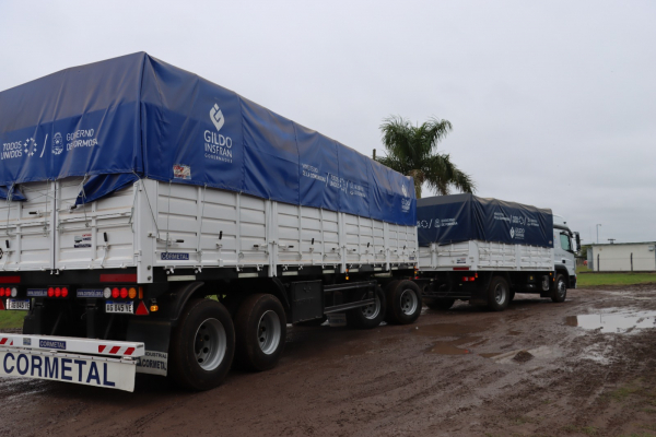 El Gobierno de Formosa entreg� dos nuevos camiones para fortalecer las acciones de contenci�n y acompa�amiento en toda la provincia