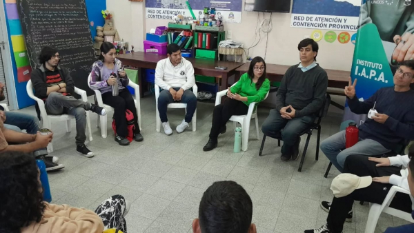 JUNTOS SOMOS MÁS FUERTES