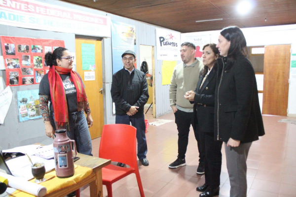 FORTALECIENDO ESTRATEGIAS PARA UN ABORDAJE INTEGRAL DE LOS CONSUMOS PROBLEM�TICOS