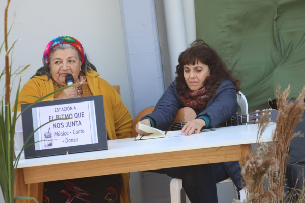 Mujeres que dejan huella: Saberes, identidad y cultura qom se encontraron en el barrio Namqom
